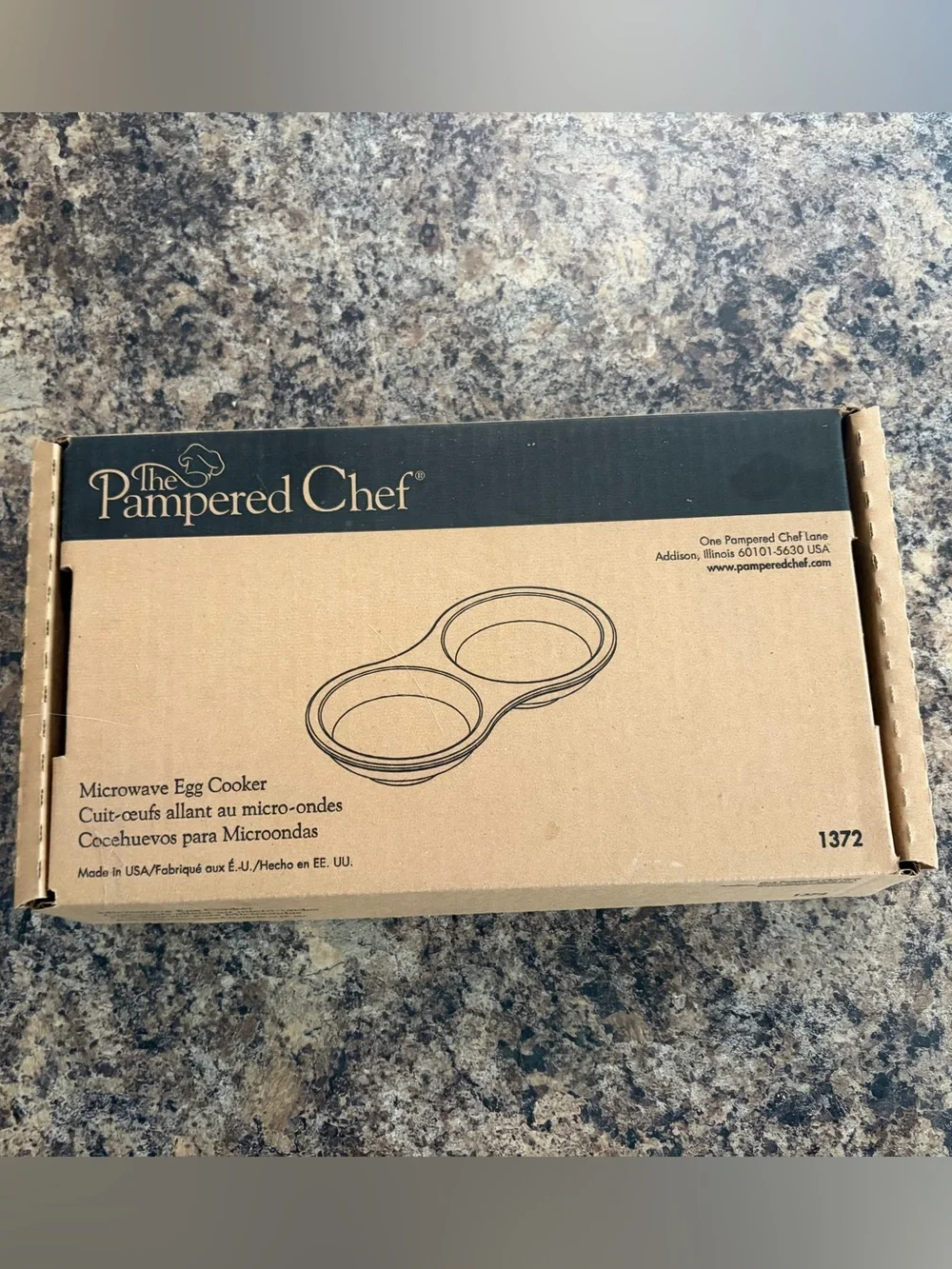 NIB Pampered Chef Stoneware Microwave Double Egg Cooker